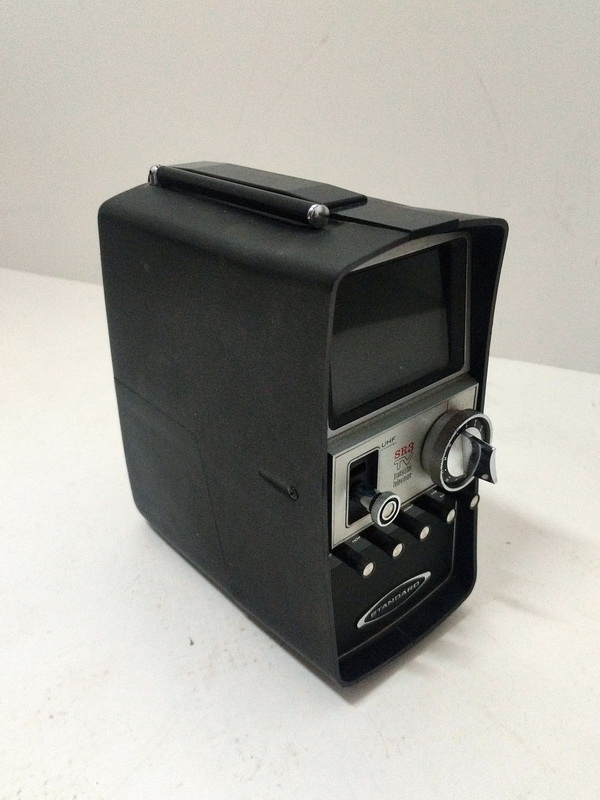 television portatil mini 18.5x9x17 1u
